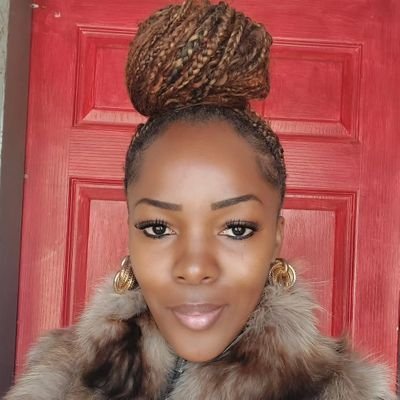 selina_m85's profile picture. Please treat my DM's as you would an email, greet & say what you want. I will not respond to Hi, Hey or Hello.
IG: @mfazi_wephepha2000🙏😊