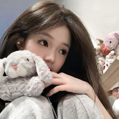 evcj678924's profile picture. 