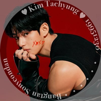 miho_taetae1230's profile picture. LAYOVERは宝物🐾寝ても覚めてもキムテヒョン🐻💚DNAの振り向きテテを見てバンタン沼へ💜グテが好き🐰🐻‍クオズは癒し🐥🐻‍7人のわちゃわちゃが大好き💜無言フォローのフォロバしてません🙇‍♀️固定に♡も通知ないので気付いてない事多いです💦リプ貰えると助かります☺️︎仲良くしてください🙌