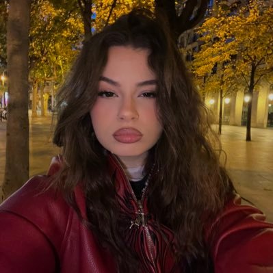 ubinefable's profile picture. xfavor no m ralleis + lq kabeza kestoy leyendo 1 libro💋