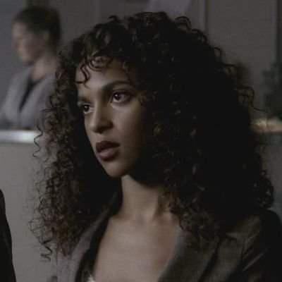 k1ms1fva's profile picture. cassie chupou o mamilo do dean