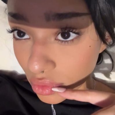 aangbian's profile picture. 