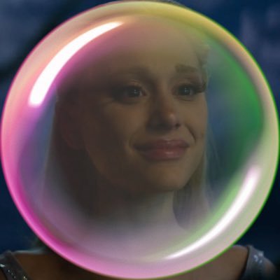 guhlindabubble's profile picture. still in her bubble