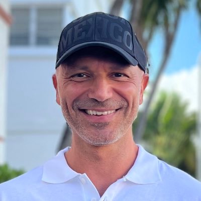 SmartCloseAI's profile picture. AI entrepreneur | founder of https://t.co/blDu3ZbyJP