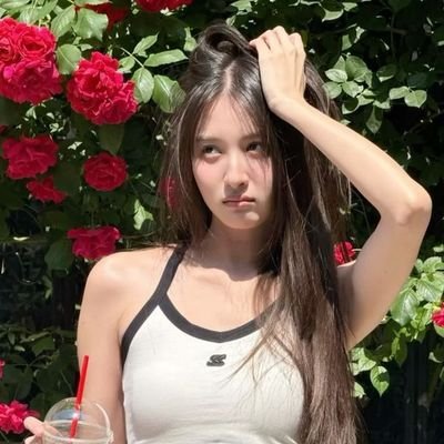 lalllyboo's profile picture. Solo una bambina patetica e giocosa✨