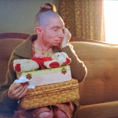 blue0_0cat's profile picture. you won’t even remember that you’re dying   ───────── ⋆⋅☆⋅⋆ ────────