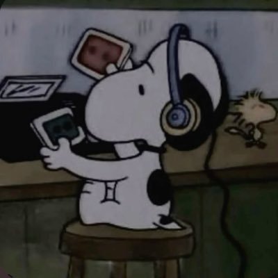 luroluv's profile picture. 