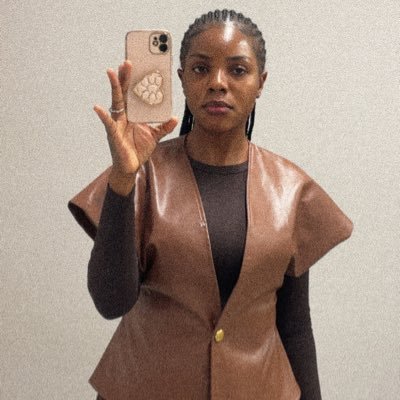 CassOdafe's profile picture. A little bit of my thoughts 💭 | Balancing Healthcare, fashion, and business | Inspired by Psalms 34:8 | | I DON’T RESPOND TO DMS ❌