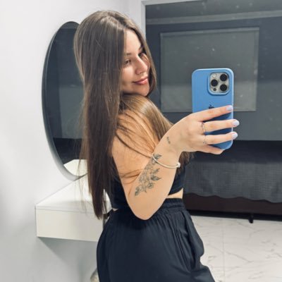 araujoelaine_'s profile picture. mi. 💘