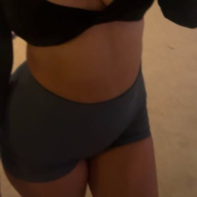 Amalia1891060's profile picture. latinos w goatee, white guys, & gym rats 🫶🏽