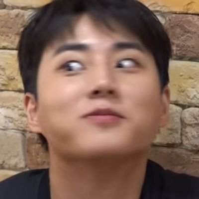 realpisiwayy's profile picture. 할말 있어?