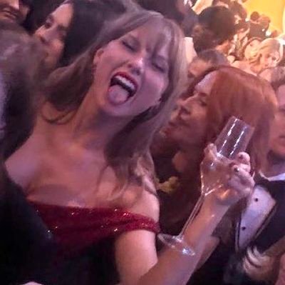 portcrystal_'s profile picture. FREE PALESTINE 🇵🇸 🕊 ♡                                                  27 ✨️ swiftie since '08. eras tour miami n1 🫶🏻        Halsey B2B ATL ✨️