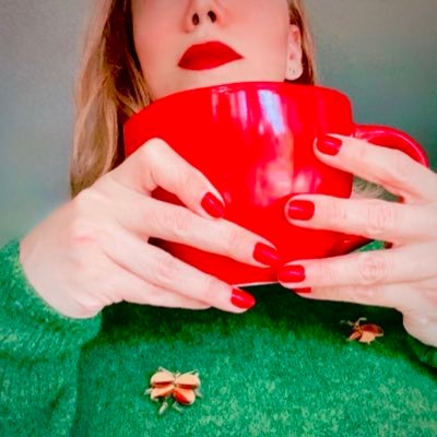 Acrofttu's profile picture. With the classic technique of emotional manipulation I clean my fig.🌿 ♪Happy psyche, and cups collector.♥️