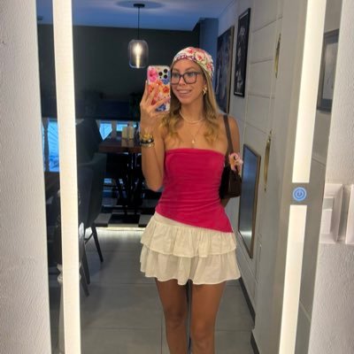 marianamizv's profile picture. vida 1 vivan los conciertos, el café, los animalitos y yo 💫