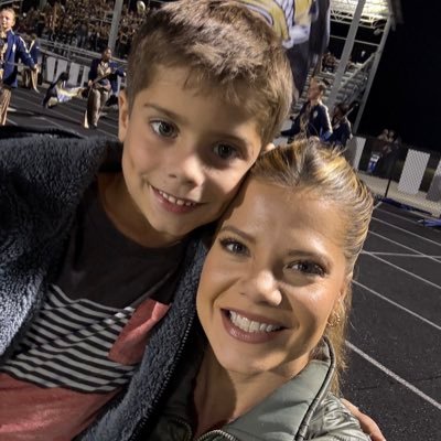 AlyssaOrange's profile picture. Host of @VarsityVibeAR 🎤  College Football is beautiful, but baseball is perfect. Mom to Finn & Bella VA🏠➡️FL🍢➡️TX🏈➡️AR🐗