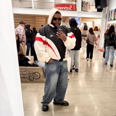 revenge_destroy's profile picture. Low$sky returns from the dead on a path of destruction and revenge for the ones who has forsaken him. A spawn demon from hell 😈