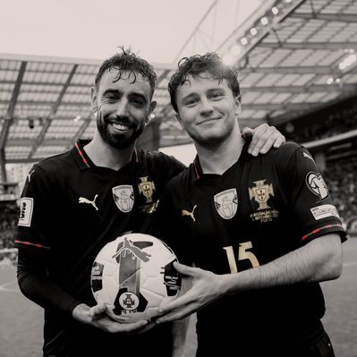 jnevesera's profile picture. ain't life grand