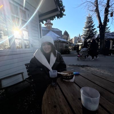 sineadabbramsey's profile picture. 