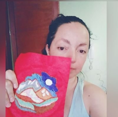fran_ikigai's profile picture. Explorando la Pintura y el Bordado.
🎨 Diseñadora.Madre. Esposa. Autodidacta.📱🍀🌻🌺 Fotografía. 
➡️ https://t.co/ORDFTygwoF  🚫 Nft. Dm. No Ai.