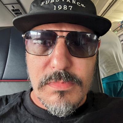 oilbomb's profile picture. comics