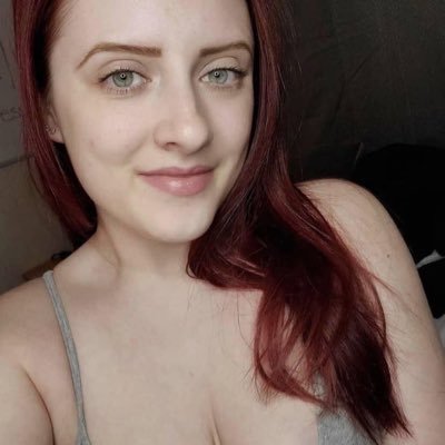 angiehicks92's profile picture. 