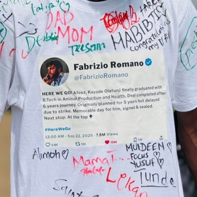 horlahkhay0's profile picture. Dark skinned Yoruba Man 🧍‍♂️ Football lover⚽️ Die hard Chelsea fan 💙Lover of good music 🎶 Animal  producer 🐐 Vibes and Insha Allah🫰