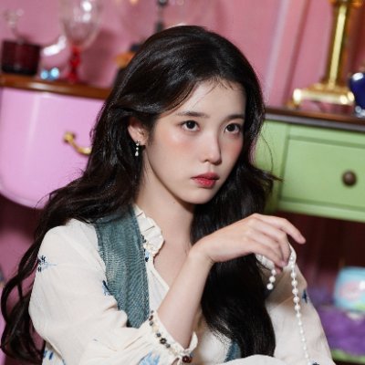 asupplstory's profile picture. kpop collector 🌸 +900 proofs | multi | she/her | '95 | aroace | en/pt-br 🇧🇷