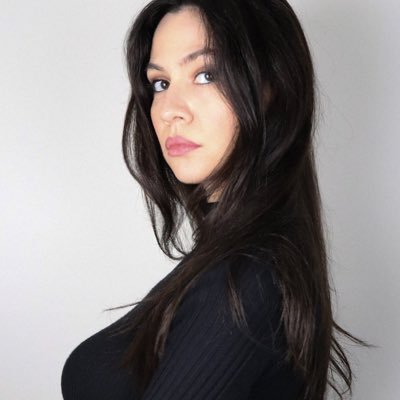 adamakikon's profile picture. Δημοσιογράφος & ιντερνετική διανοούμενη