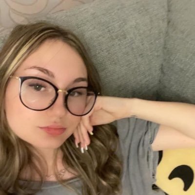 SallyAnnMi4vd's profile picture. am single am here for something serious and real am down for serious man only cuz am on here for serious purposes❤️‍🩹❤️‍🩹❤️‍🩹😔