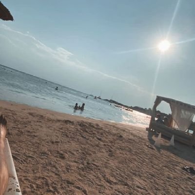 AquieroRoberto's profile picture. Veuve