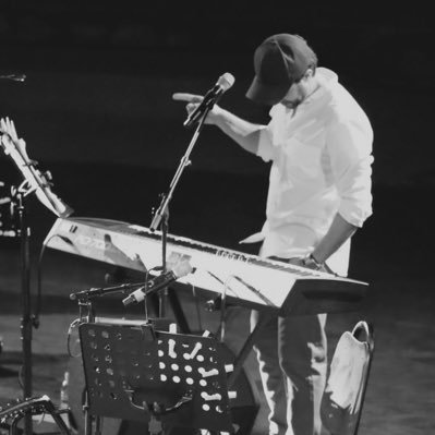 nvelilire7's profile picture. 🏀🎨🎧📖🕯️