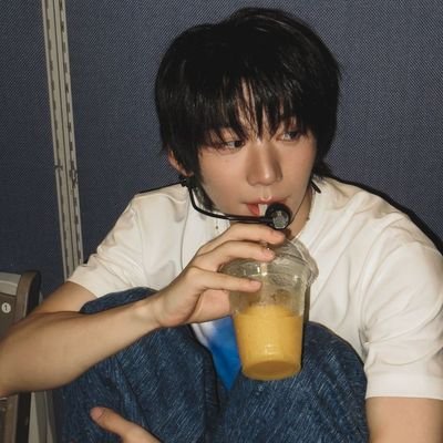 _aiahsashimi's profile picture. — fohaver with ahof