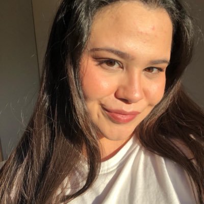 yasemennskmn's profile picture. eskiden ağlardım şimdi büyüdüm