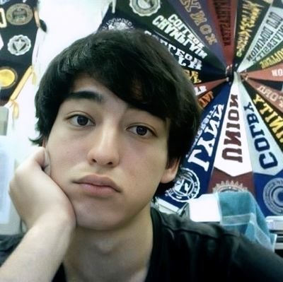 icaroctrll's profile picture. What's your motive?