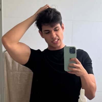 Pprodrigocost's profile picture. não sou eu no icon