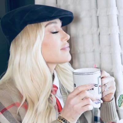 christytodd71's profile picture. ⭐️TEXAS GIRL🤠I Love Crypto 💰Real Estate 🏡The Beach🏖️and my Amazing Life with JZ💗