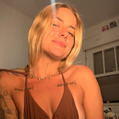 MadiBearzzz's profile picture. Saving lives, breaking rules, sipping Coke in between. Lost in the gym.
Tap link. Free entry, steamy nurse insights. 💉👇🏼