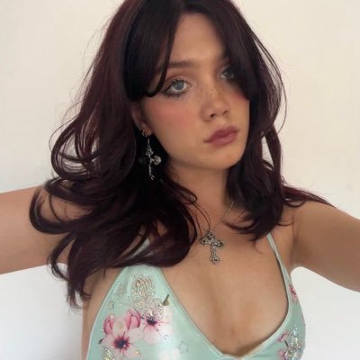 tehecara's profile picture. ౨ৎ framed by @gracieabrams ‧₊˚