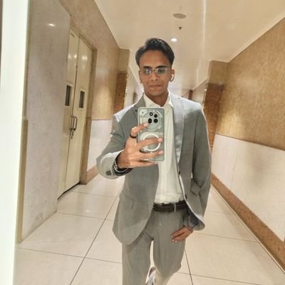 Kushagr1117's profile picture. Still trying to sharp my sarcasm not the excellence