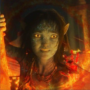 emst5rs's profile picture. 19 ⋮ writer ☆ artist ꩜.˚⋆ weird girl lover