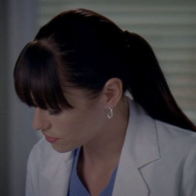 medwithmavi's profile picture. 