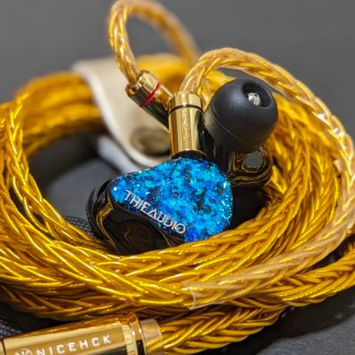 tak_u_yan0_30's profile picture. ■老いに負けぬ様、週末テニス頑張ってます🎾■ポタオデ沼に浸かり中💦
ᖰᖳ環境：THIEAUDIO Hype4、iBasso DC-Elite、DDHiFi TC19CC、NICEHCK https://t.co/ozMogRPJeM、LIZER LAB JIJUMA HORN
#イヤホン #テニス #スプラ3