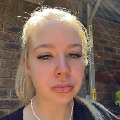 Lucy9176's profile picture. 