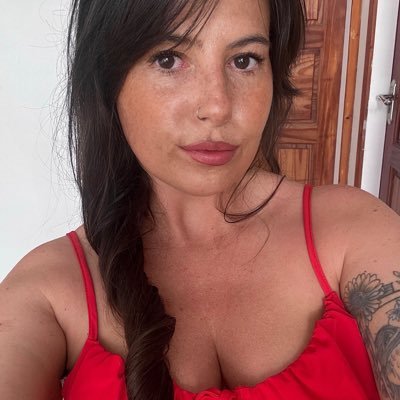 LeanneRAFC_x's profile picture. @officiallydale Fan 💙 @RochdaleHGT Co Ambassador 💛 @TheDaleWay Co Host 🎙️