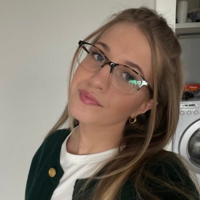 amandaaalame's profile picture. i love Fall Out Boy, OSRS, creative non-fiction, and ultimate frisbee. 🇺🇸🇺🇸🇺🇸🇺🇸