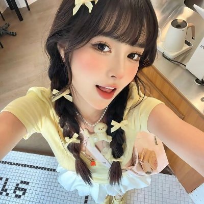 pottatoem's profile picture. 𓈃 ... cute patootie! 🛼🐰 好き %%  sweet! ୨୧