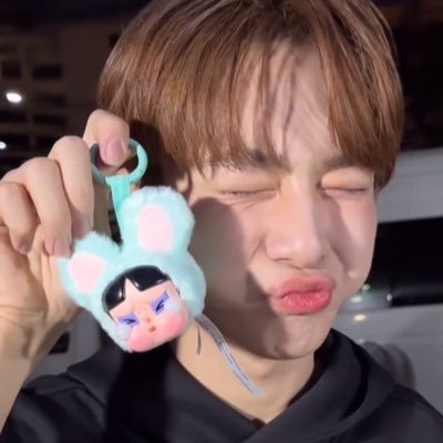 lovemai_aoom's profile picture. znn (🐶🐱) fan account ♥︎ #rwcrmmm ⊹ ࣪˖ #crmmmtracking ૮ ˶´ㅅ`˶ ა