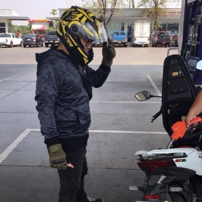 kisada198123's profile picture. 