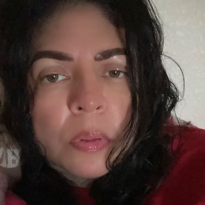 ElisaArand62880's profile picture. 