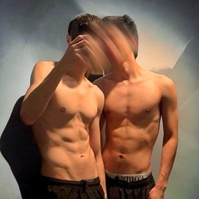 fvckntwnk's profile picture. ⚠️ Only +18 (Porn) 🔞. It's us in the pics. DM 4 custom vids/cams/COLABS.
